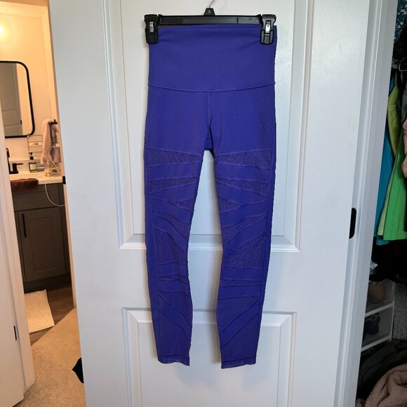 *RARE* Lululemon Wanderlust Highest Times Tight - Picture 1 of 3